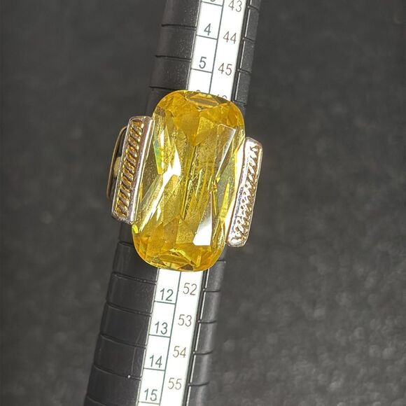 Yellow Gold & Silver Tone Chunky Cocktail Ring Size 5 - Picture 15 of 15